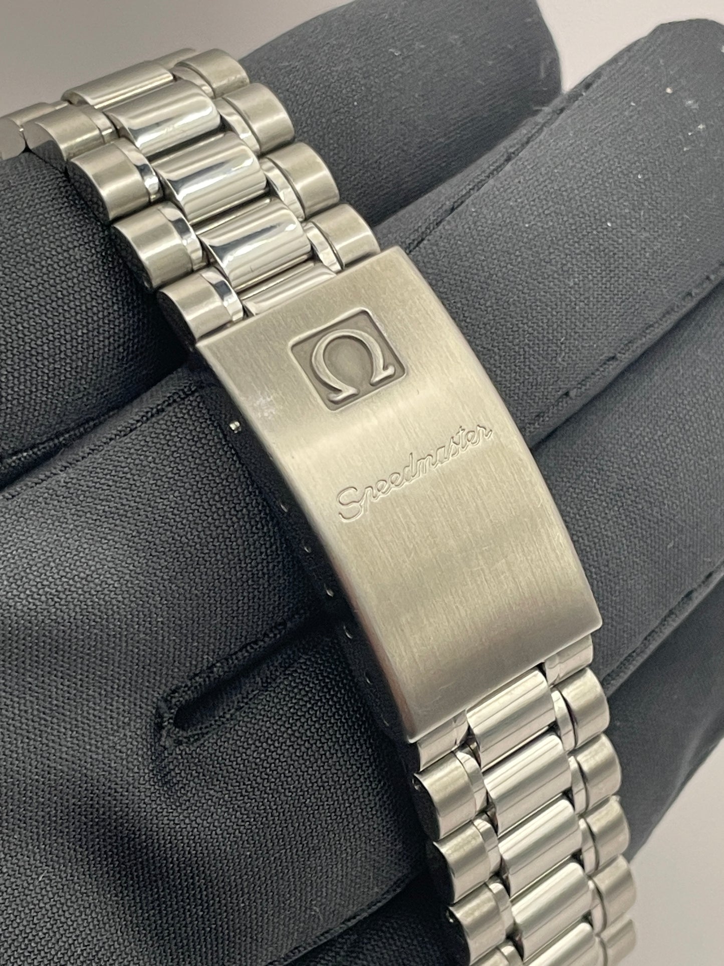 Omega speedmaster reduced