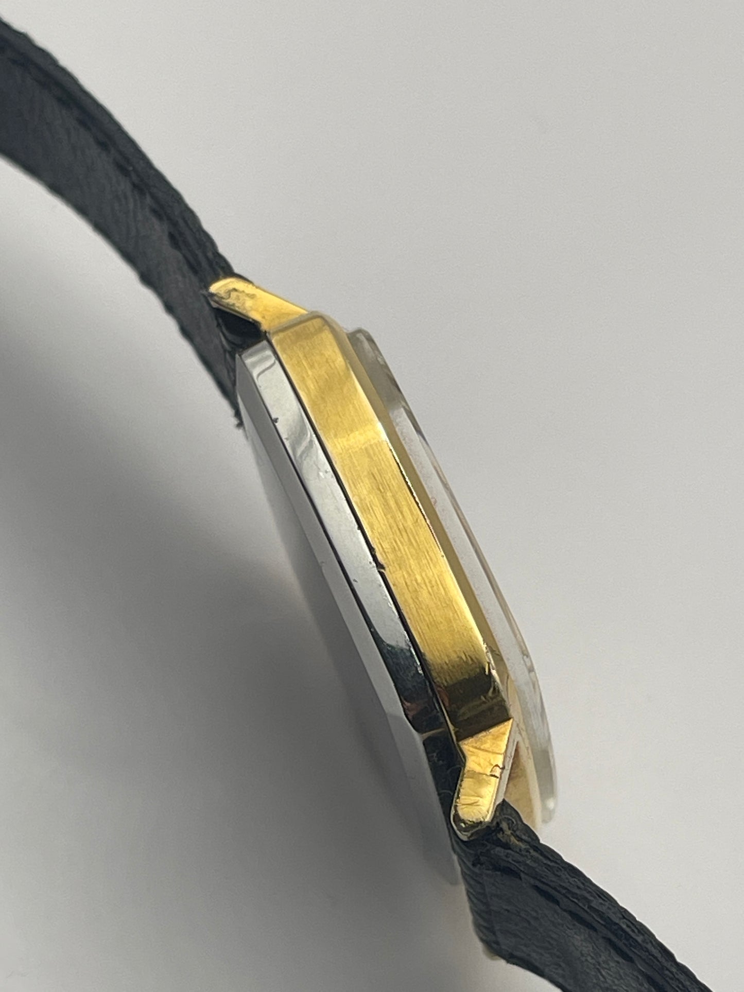 Omega Genève